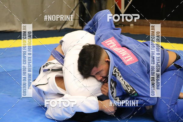 Buy your photos of the eventfight friends on Fotop