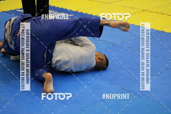 Buy your photos of the eventfight friends on Fotop