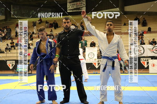 Buy your photos of the eventfight friends on Fotop