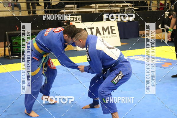 Buy your photos of the eventfight friends on Fotop