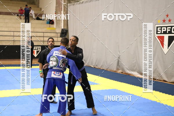 Buy your photos of the eventfight friends on Fotop