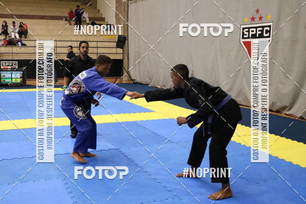 Buy your photos of the eventfight friends on Fotop