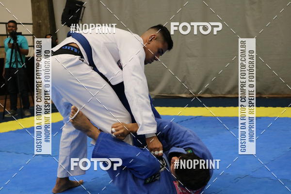 Buy your photos of the eventfight friends on Fotop