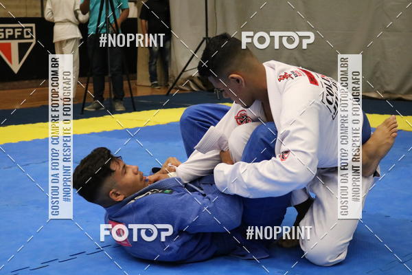 Buy your photos of the eventfight friends on Fotop