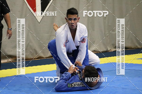 Buy your photos of the eventfight friends on Fotop