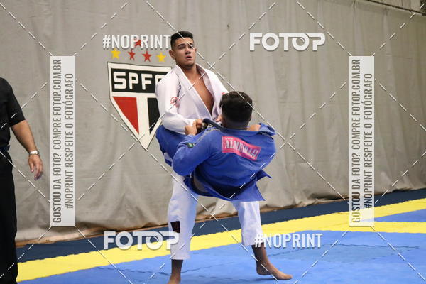 Buy your photos of the eventfight friends on Fotop