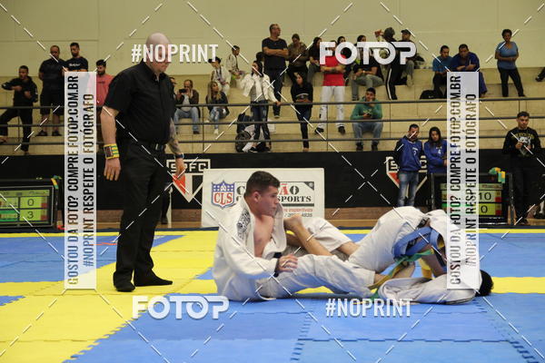 Achetez vos photos de l'vnementfight friends sur Fotop