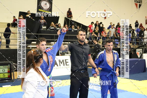 Buy your photos of the eventfight friends on Fotop