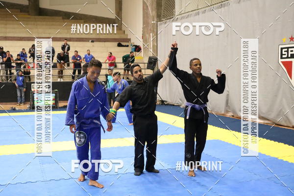 Buy your photos of the eventfight friends on Fotop