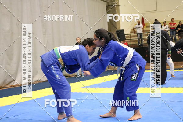 Buy your photos of the eventfight friends on Fotop