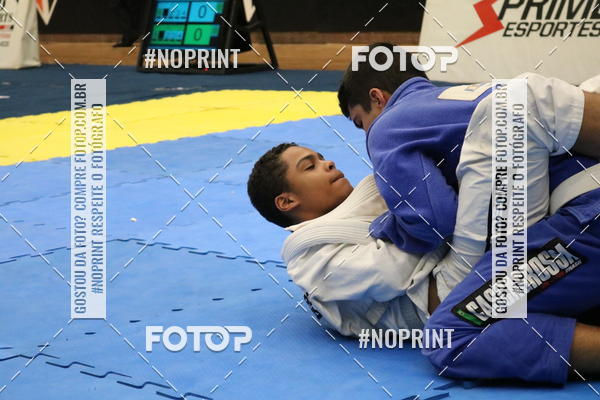 Buy your photos of the eventfight friends on Fotop