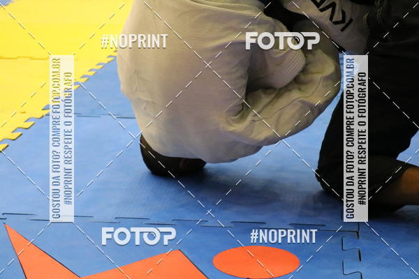 Buy your photos of the eventfight friends on Fotop