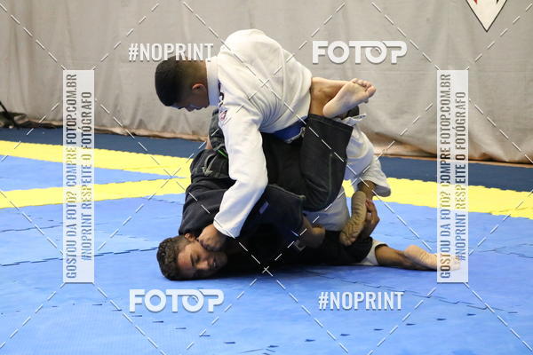 Buy your photos of the eventfight friends on Fotop