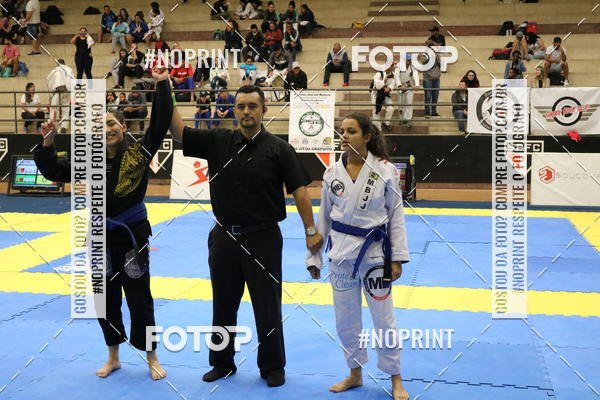 Buy your photos of the eventfight friends on Fotop