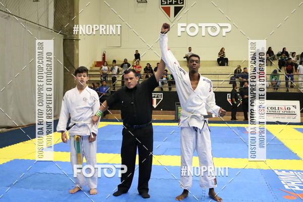 Buy your photos of the eventfight friends on Fotop