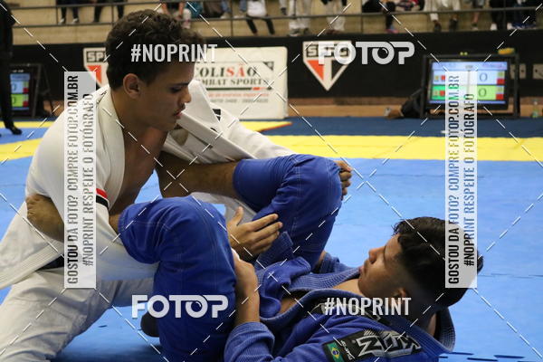 Buy your photos of the eventfight friends on Fotop