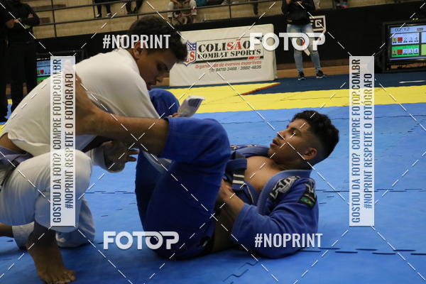 Buy your photos of the eventfight friends on Fotop