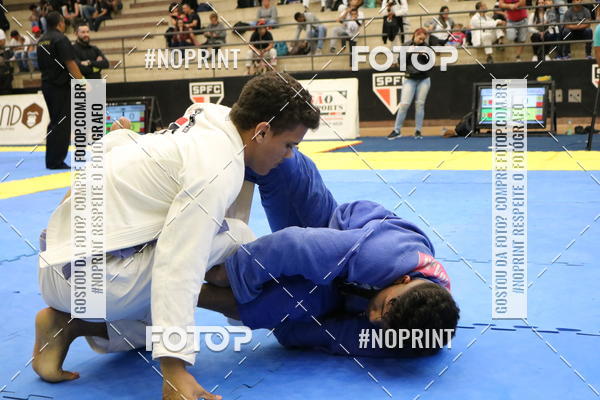 Buy your photos of the eventfight friends on Fotop