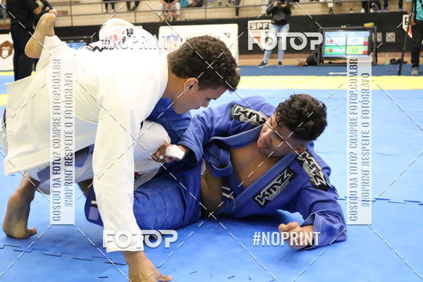 Buy your photos of the eventfight friends on Fotop