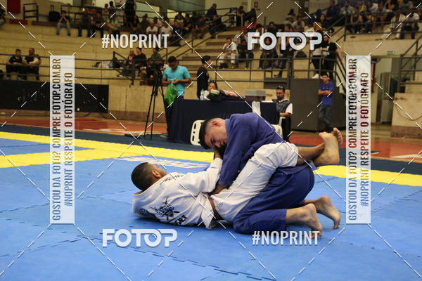 Achetez vos photos de l'vnementfight friends sur Fotop