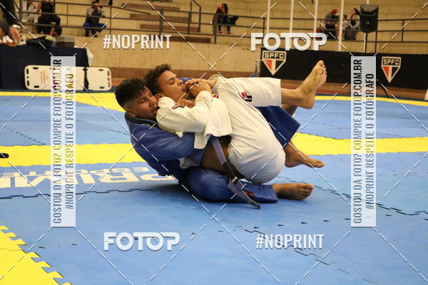 Buy your photos of the eventfight friends on Fotop