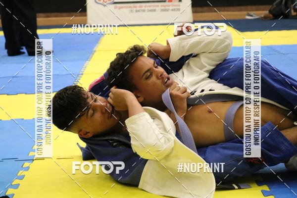 Buy your photos of the eventfight friends on Fotop