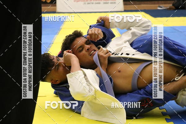 Buy your photos of the eventfight friends on Fotop