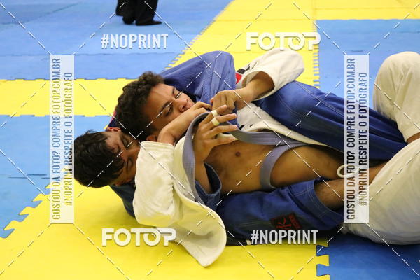 Buy your photos of the eventfight friends on Fotop