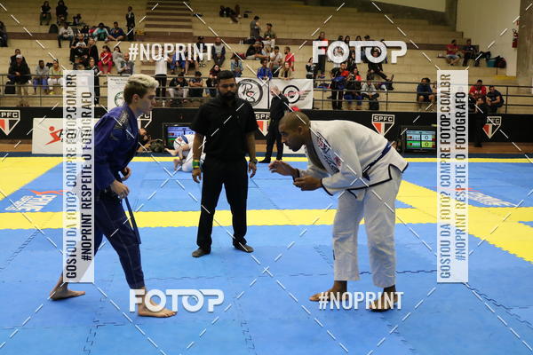 Buy your photos of the eventfight friends on Fotop