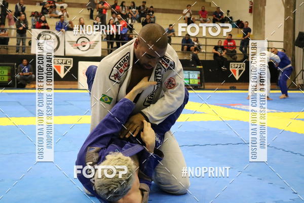 Buy your photos of the eventfight friends on Fotop