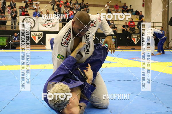 Buy your photos of the eventfight friends on Fotop