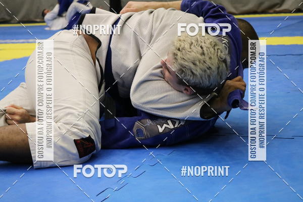 Buy your photos of the eventfight friends on Fotop