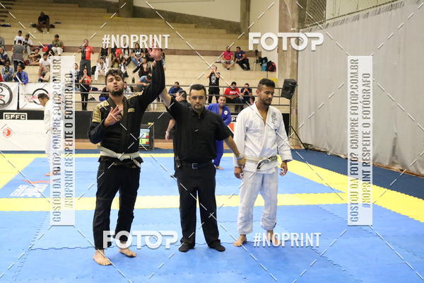 Buy your photos of the eventfight friends on Fotop