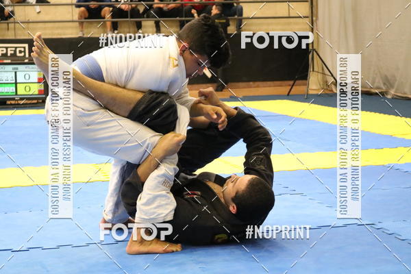 Buy your photos of the eventfight friends on Fotop