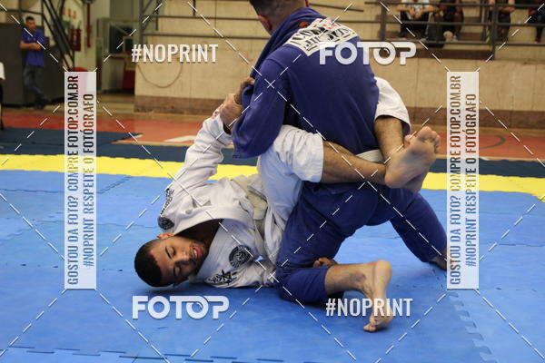 Achetez vos photos de l'vnementfight friends sur Fotop