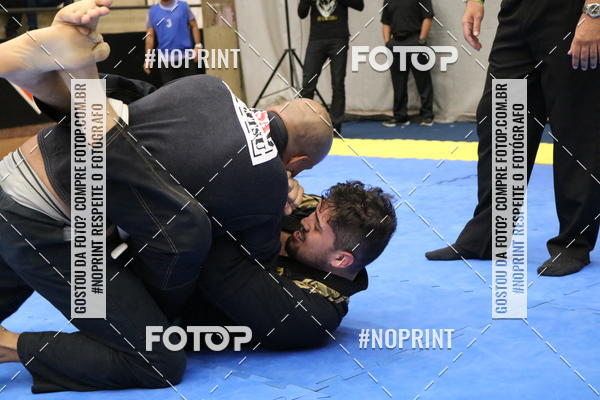 Buy your photos of the eventfight friends on Fotop