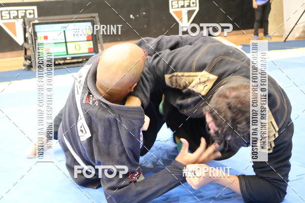 Buy your photos of the eventfight friends on Fotop