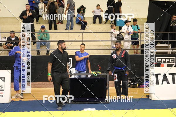 Buy your photos of the eventfight friends on Fotop