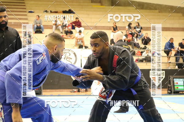 Buy your photos of the eventfight friends on Fotop