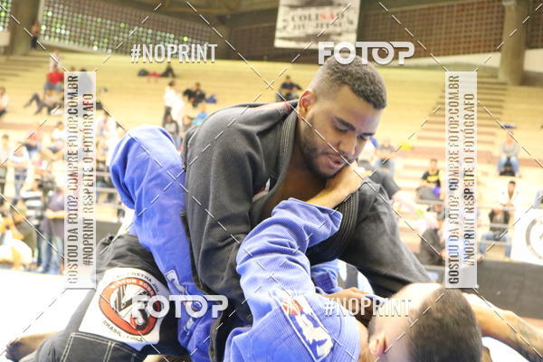 Buy your photos of the eventfight friends on Fotop