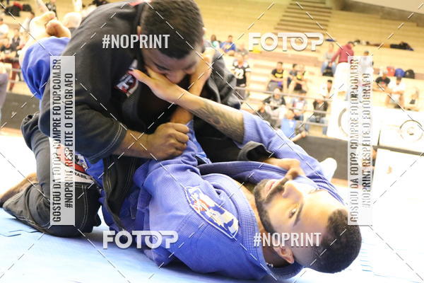 Buy your photos of the eventfight friends on Fotop