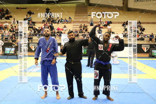 Buy your photos of the eventfight friends on Fotop