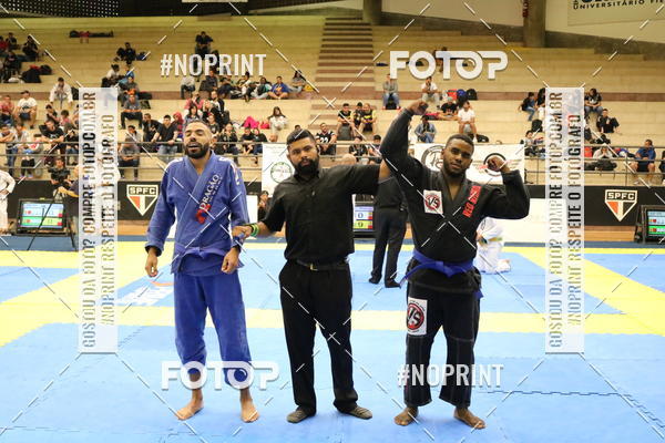 Buy your photos of the eventfight friends on Fotop