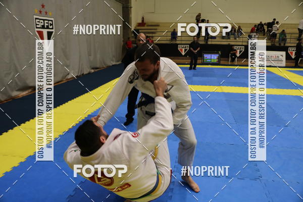 Buy your photos of the eventfight friends on Fotop