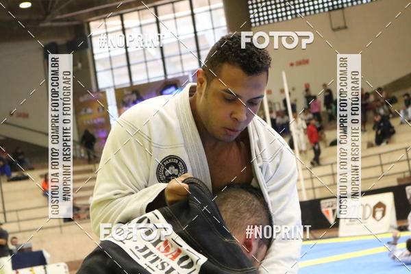 Buy your photos of the eventfight friends on Fotop