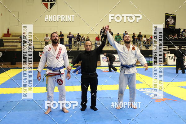 Buy your photos of the eventfight friends on Fotop