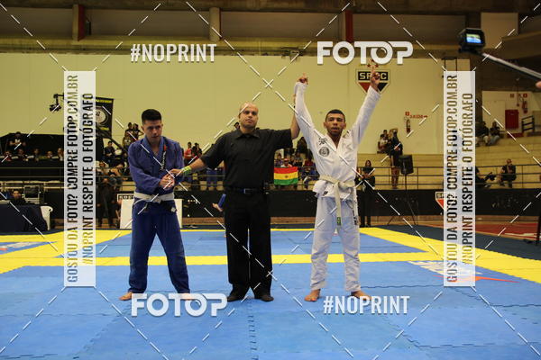 Achetez vos photos de l'vnementfight friends sur Fotop