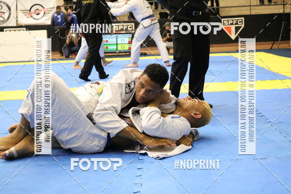 Buy your photos of the eventfight friends on Fotop