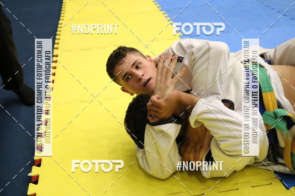 Buy your photos of the eventfight friends on Fotop