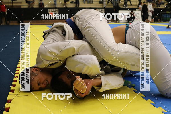 Buy your photos of the eventfight friends on Fotop